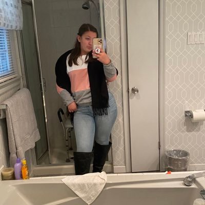 Jersey girl ✨/ Addison Renèe 👧🏼💓/ 👻: hayleewitt4 / insta: haylee.witt14.