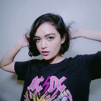 marielleccrz's profile picture. 