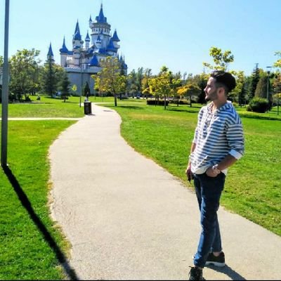 EmrullahKz's profile picture. Mutlu değilim mizacım böyle



AKÜ🎓