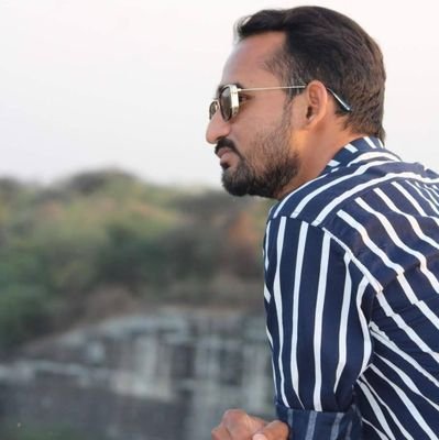 parthan_vaghela's profile picture. सर जो झुकना चाहिए न,
वो सिर्फ सच्चाई के सामने झुकना चाहिए।