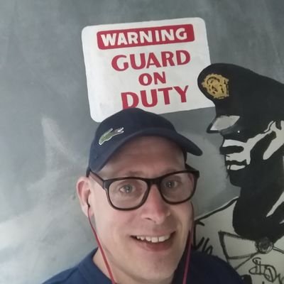 MichaelChallis5's profile picture. Positive logical tactical thinker 😎🤓😷