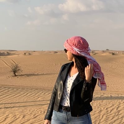 Oumayma_'s profile picture. 
