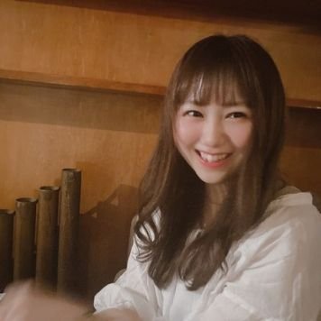 貧乏な母子家庭育ち🙇♀️⇒介護職に就くもブラックすぎてウツ病になり退職⇒スーパーでパート⇒今の現状を変えたいと思い、ネットビジネスに出会う⇒3ヵ月で月収100万円達成💚
時間とお金が自由になってフリーダムガールに💘
私のように現状を変えたいと思っている人を無料でサポートしてます🌟