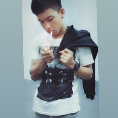 mezy_putra's profile picture. tidak rumit