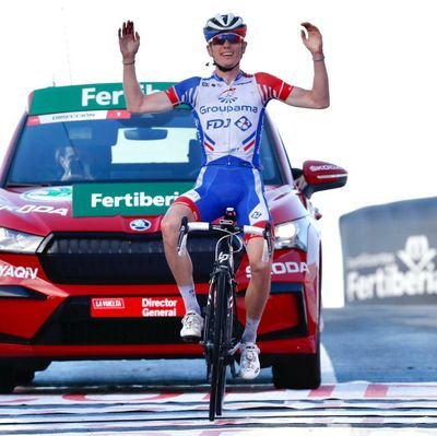 Suiveur de la petite Reine 🚴🏻‍♂️🚵🏻‍♂️     Supporter de @GroupamaFDJ 🇫🇷🍀