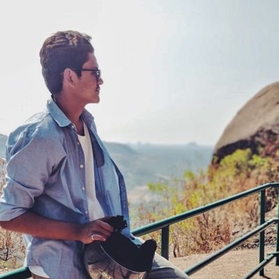 b2_ten's profile picture. SWE. Cule.