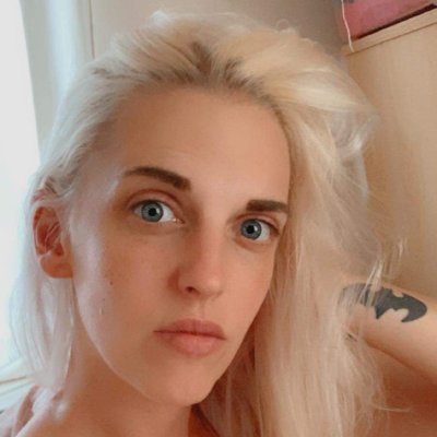 TheRealAmyP's profile picture. Snap - upyaviva
insta - amyrebecca2401