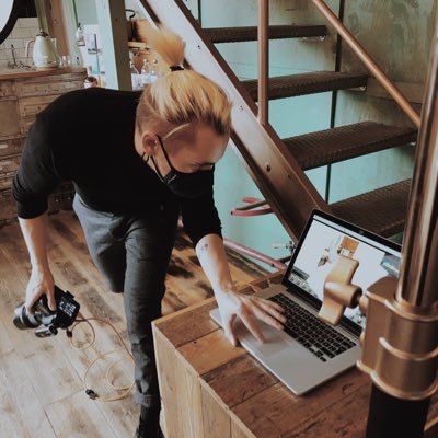 s_hilgetag's profile picture. Your favourite Photographer. 
Seen in Vogue, Harper's Bazaar and ELLE

Instagram:@sebastianhilgetag
https://t.co/59cf41a8HY