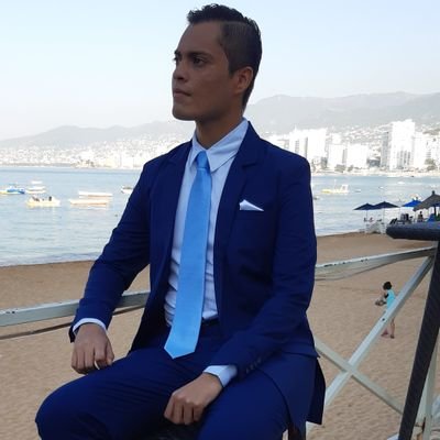 PacoRicardez10's profile picture. A veces el problema es que tu corazón no quiere aceptar lo que tu mente ya sabe.