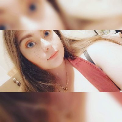 Deeisnowreading's profile picture. she/her ♡
spotify obsessed ♡ winter ♡ hufflepuff
book reviewer from yorkshire ♡