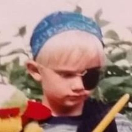 idiotboxed's profile picture. 