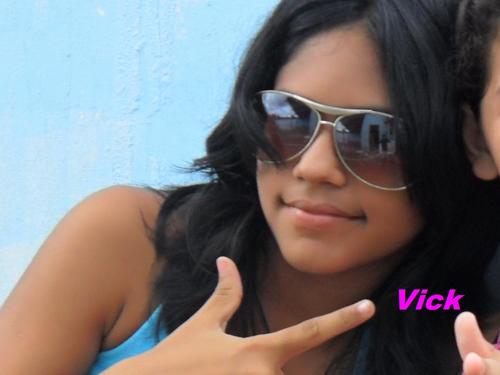 vicksrox's profile picture. 