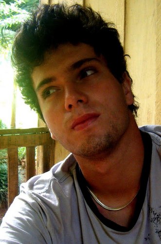 Balanabala Fabio Ivan Travisani Residente em Laranjeiras do Sul, Estudante de Eng. de Alimentos da UFFS Campus Laranjeiras do Sul - PR.