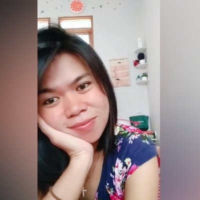 indrimariani06's profile picture. chocolate ©