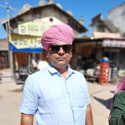 Prakash01330384's profile picture. 