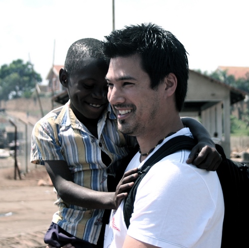 Husband, Daddy, Pastor, church planter, artist, advocate, & risk-taker in urban Denver.