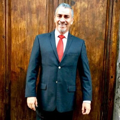 Ralph47841354's profile picture. sometimes what you're looking for it's closer to you.