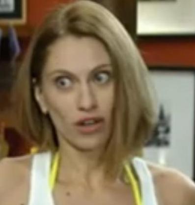 Oi gente, eu sou a Becky de Rebelde.Agora eu tenho twitter...Amei, Amei, Amei....