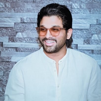 Official Twitter Account of FB page Allu Arjun Fans - Kerala, Run by Die hard Allu Arjun Fans.

Stay Tuned to our updates