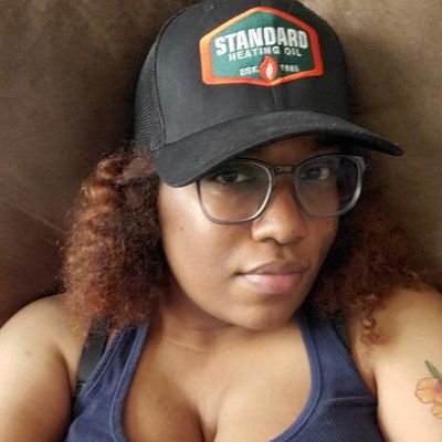 Cassandra. 31. Grad school student. Casual gamer. Fic writer. Replayer/F500.