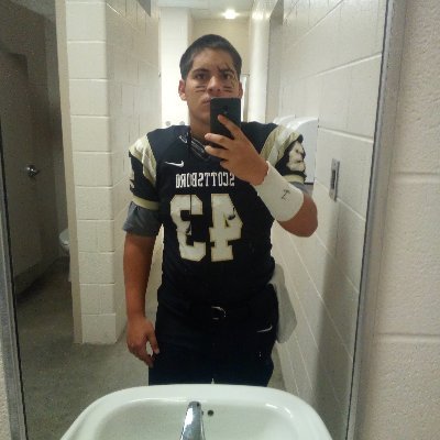 Gabriel56140662's profile picture. Class of 2023