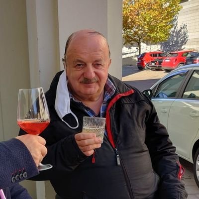 @ennio Rizzi55 (@ennioRizzi20 ) terremotato di Gemona del Friuli Udine. Contribuito alla ricostruzione del mio paese natale nel mio piccolo. mica come in centro Italia.................... @ennio Rizzi55 (@ennioRizzi20 )