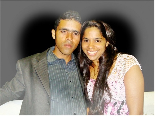 Casada e bem casada com Pb. Edson,Membro da Ass. de Deus Madureira Baia Formosa,e acima de tudo Adoradora do Deus vivo!!!