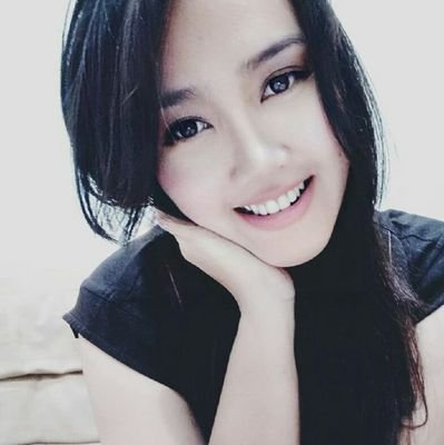 starbiolink's profile picture. Jasa pembuatan biolink Instagram, Twitter dan Telegram cocok utk UMKM yg mau punya webmikro, pebisnis MLM, agen asuransi, agen properti, sales otomotif, dll.