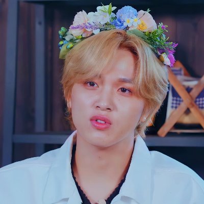 Wrfghftghycdezs's profile picture. Manusia itu tinggal diatas bumi & dibawah langit