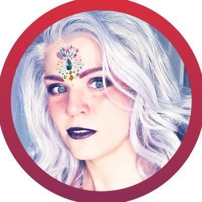 She/Her They/them. 🌈Artist🎨, Twitcher🌷and Collector👀. Neurodivergent magpie that loves the shiny. 🇳🇴