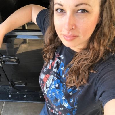 teaRizzle's profile picture. 🇺🇸 These colors don’t run. They reload.   🐍 Don’t tread on me.