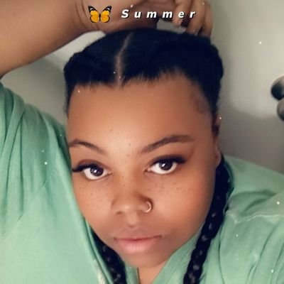 I'm 23 ♍ bisexual🏳️‍🌈 independent👩🏾 and successful 🙋🏾‍♀️