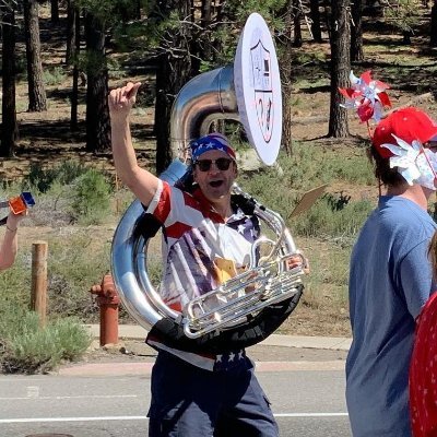 Fam med doc, ultrarunner, xc skier, WS100/TRTER medical director, tuba enthusiast.   117th Nevada State Med Association Pres.   Political opinions my own