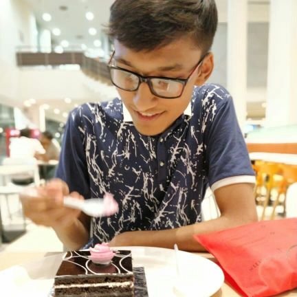 kuchbhijajoo's profile picture. dumb bitch