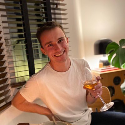 Daddy was a bank robber | The life so short the craft so long to learn | He/him 🏳️🌈