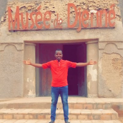 Comptable de formation, jeune entrepreneur et membres de plusieurs associations