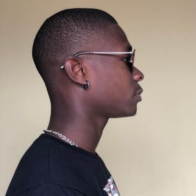 DegamilLiard's profile picture. always in a good mood / I answer everyone ✌🏾😁