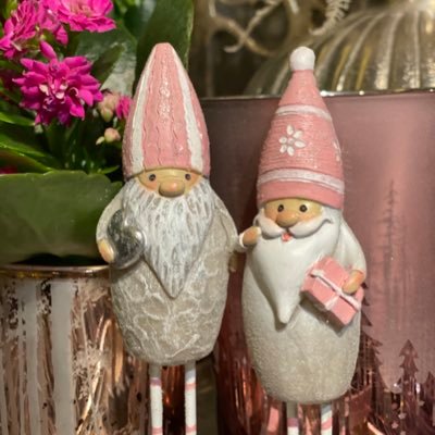 sonia12826992's profile picture. 