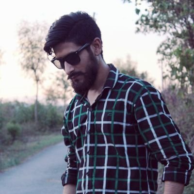 FOLLOW ME💐 🌹♥️
IamfromJammu&Kashmir 🇮🇳
I am working at High Court jammu
AttachedwithAdvocate
(YoungLawyerAssociationPresident)
JAISHRIRAM🙏
HARHARMAHADEV🕉️