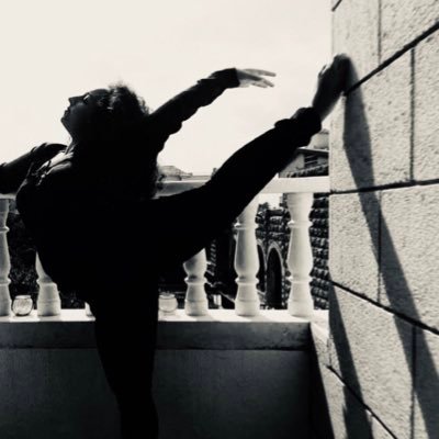 USJ | PhD student at Sorbonne Paris IV | Ballet | Volunteer columnist to L’Orient Le Jour https://t.co/Q0REivE3h5 | Lebanese🇱🇧 كلن يعني كلن