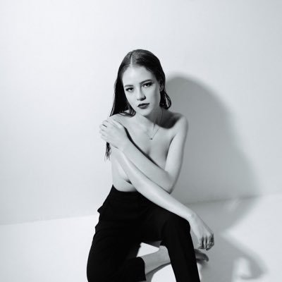 kimdelcid4's profile picture. Med lover ~It is what it is~                  Ad astra per aspera