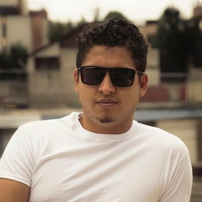 Alonssus's profile picture. ING En mantenimiento Mecánico🔧⚙️. 
Solía tocar guitarra🎸. 
Ahora le hago colitas a mis hijas 👧🏻👶🏼