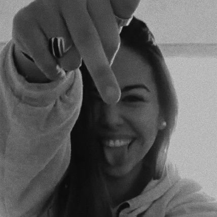 ikeepmymindsafe's profile picture. soy acuario,  dato que poco importa pero dice mucho :)