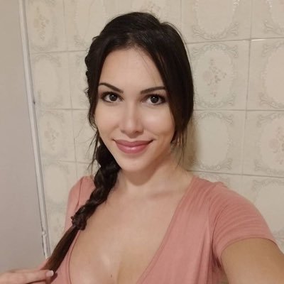 sherolineBerni1's profile picture. 