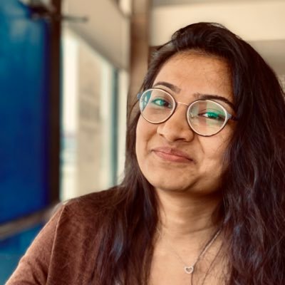 Khushboo__'s profile picture. UX Designer on Weekdays 👩🏻‍💻  | Hiker on weekends 🏕️  | Baker on Holidays 👩🏽‍🍳