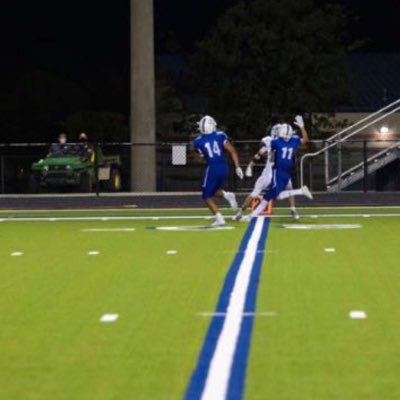 ❗️Varsity football #11 6’0 170wr/cb senior 2023 40~4.43❗️hudl: https://t.co/sSqE8MDDjz