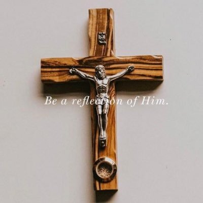 Twitter de Podcast Santo del Día. Aquí compartimos frases del santo del día y otros santos. Escucha el Podcast: https://t.co/iyNEX8FTWk