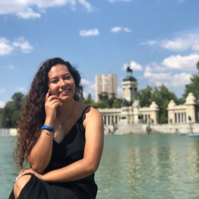 👩🏼🏫| Led & Lpp | #udem — solo dale una sonrisa al mundo• productora de conocimiento •