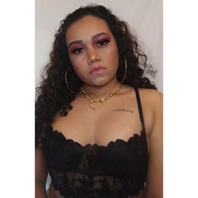 Capricórniana ♑❤
blogueira✨🥰
maquiadora 💄