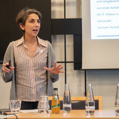 Dr. Luisa Conti is researcher and lecturer @unijena. Believes in the potential of dialogue and engages to understand how to make it real in different contexts.